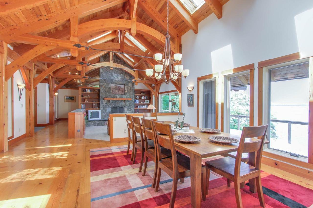 Bottle Bay Lakefront Lodge ساندبوينت المظهر الخارجي الصورة