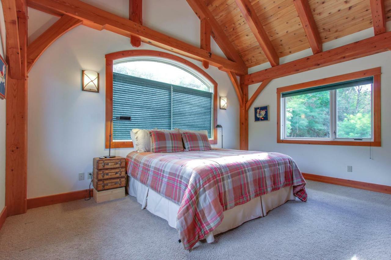 Bottle Bay Lakefront Lodge ساندبوينت المظهر الخارجي الصورة