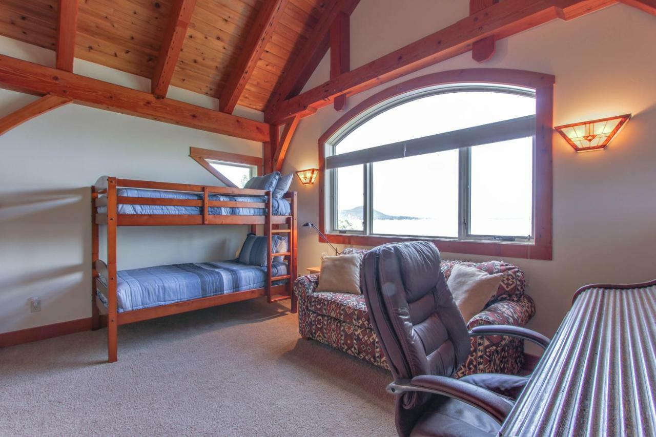 Bottle Bay Lakefront Lodge ساندبوينت المظهر الخارجي الصورة